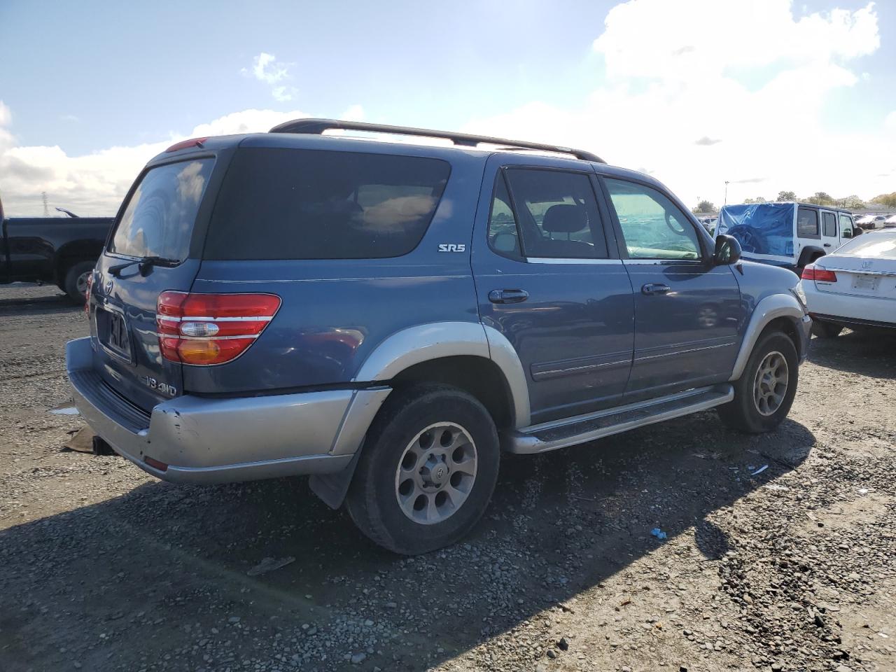 2001 Toyota Sequoia - Image 3