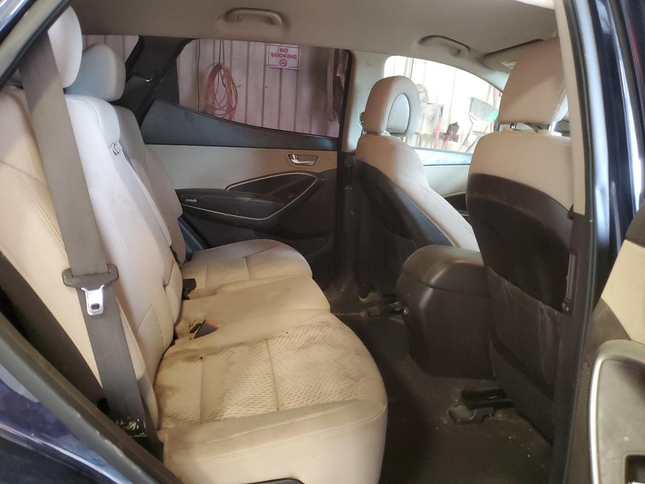 2018 Hyundai Santa Fe - Image 12