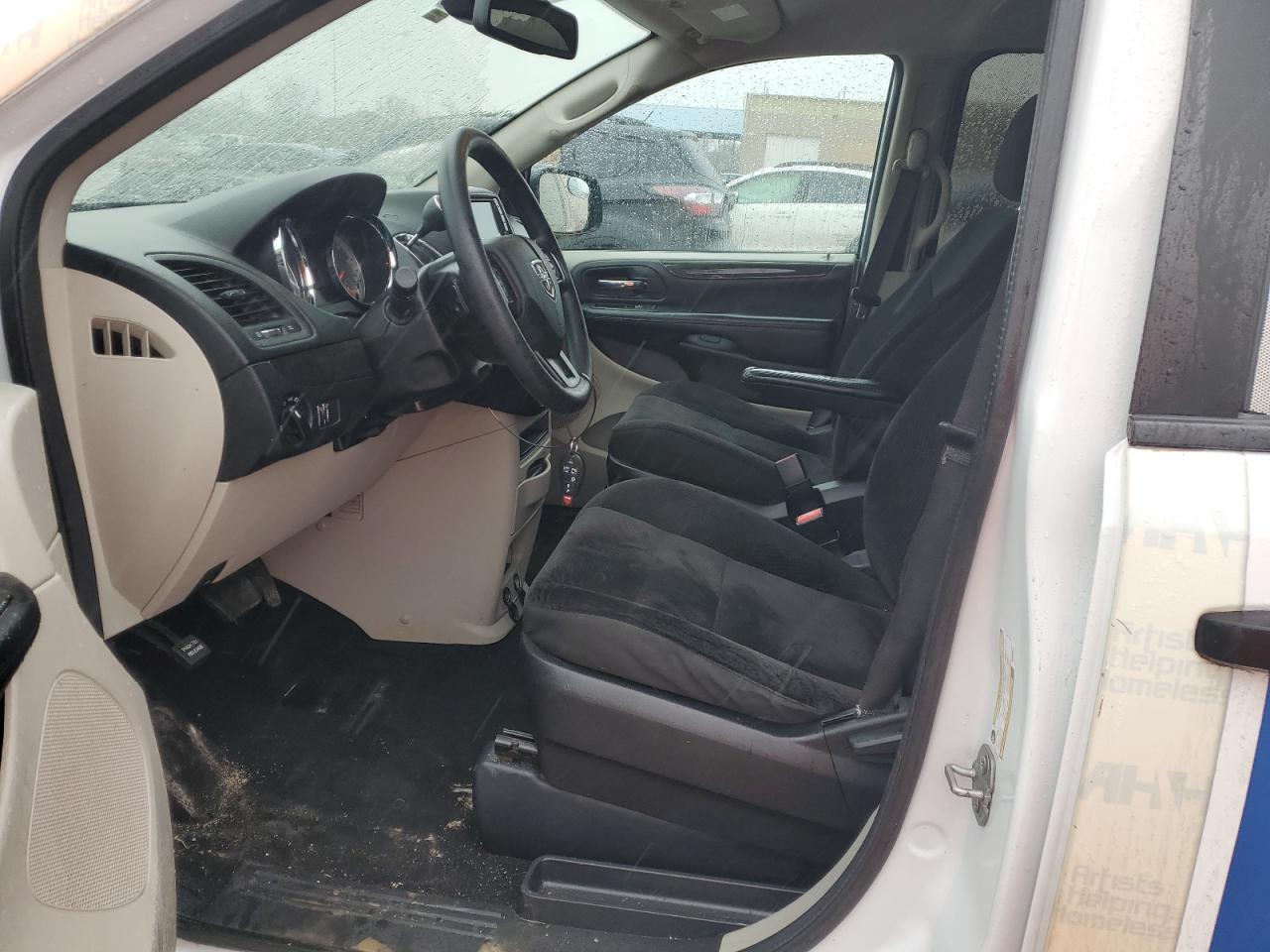 2019 Dodge Caravan - Image 7