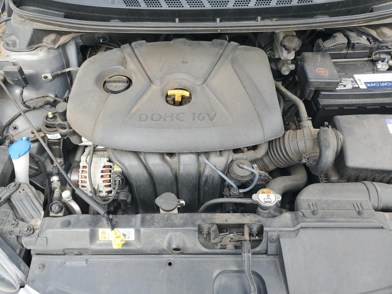 2013 Hyundai Elantra - Image 11