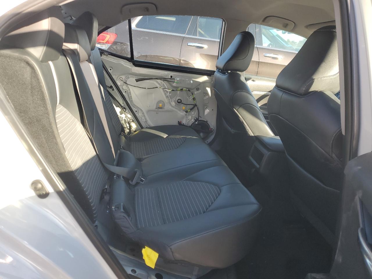 2022 Toyota Camry - Image 10