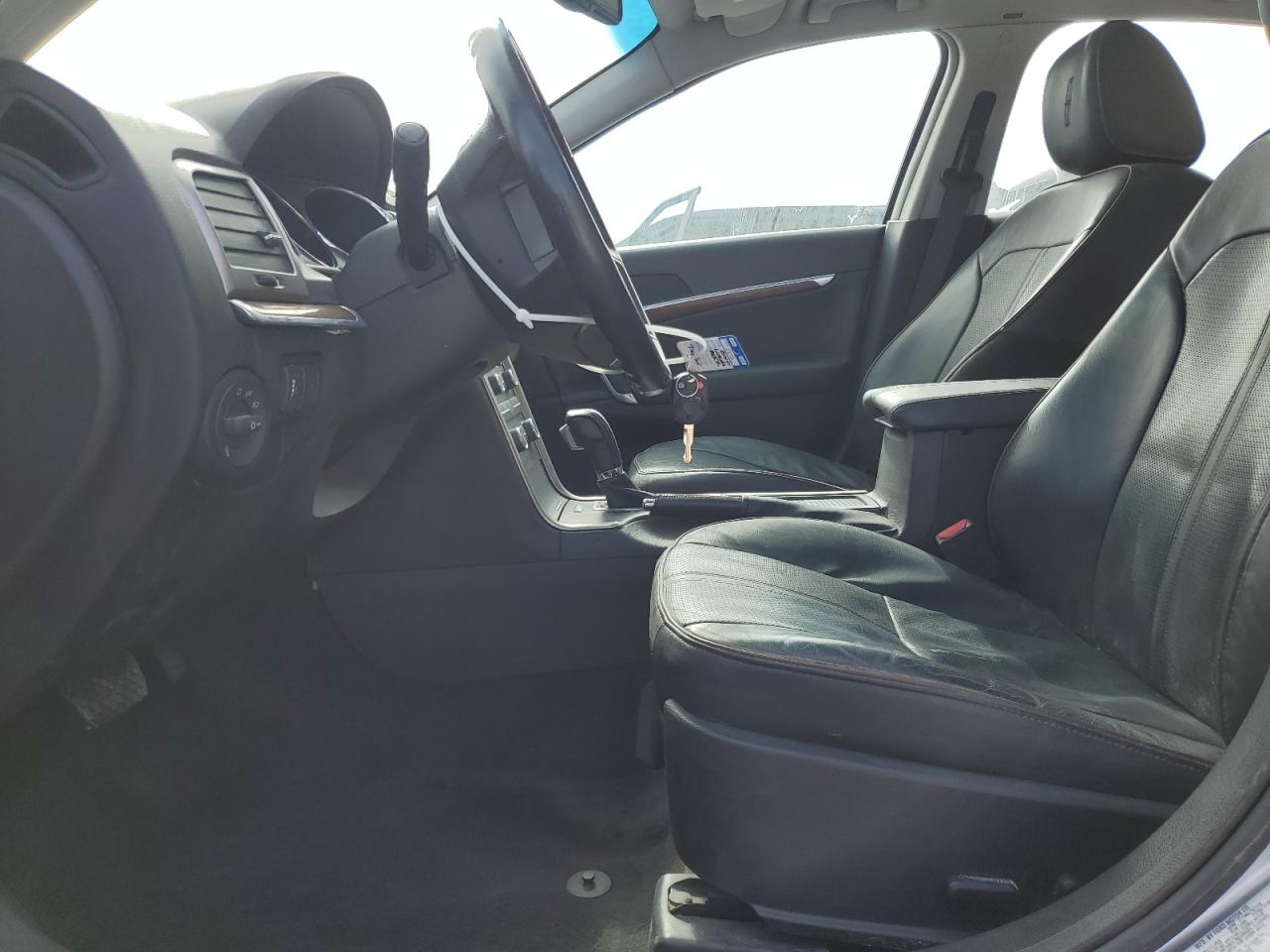 2010 Lincoln MKZ - Image 7