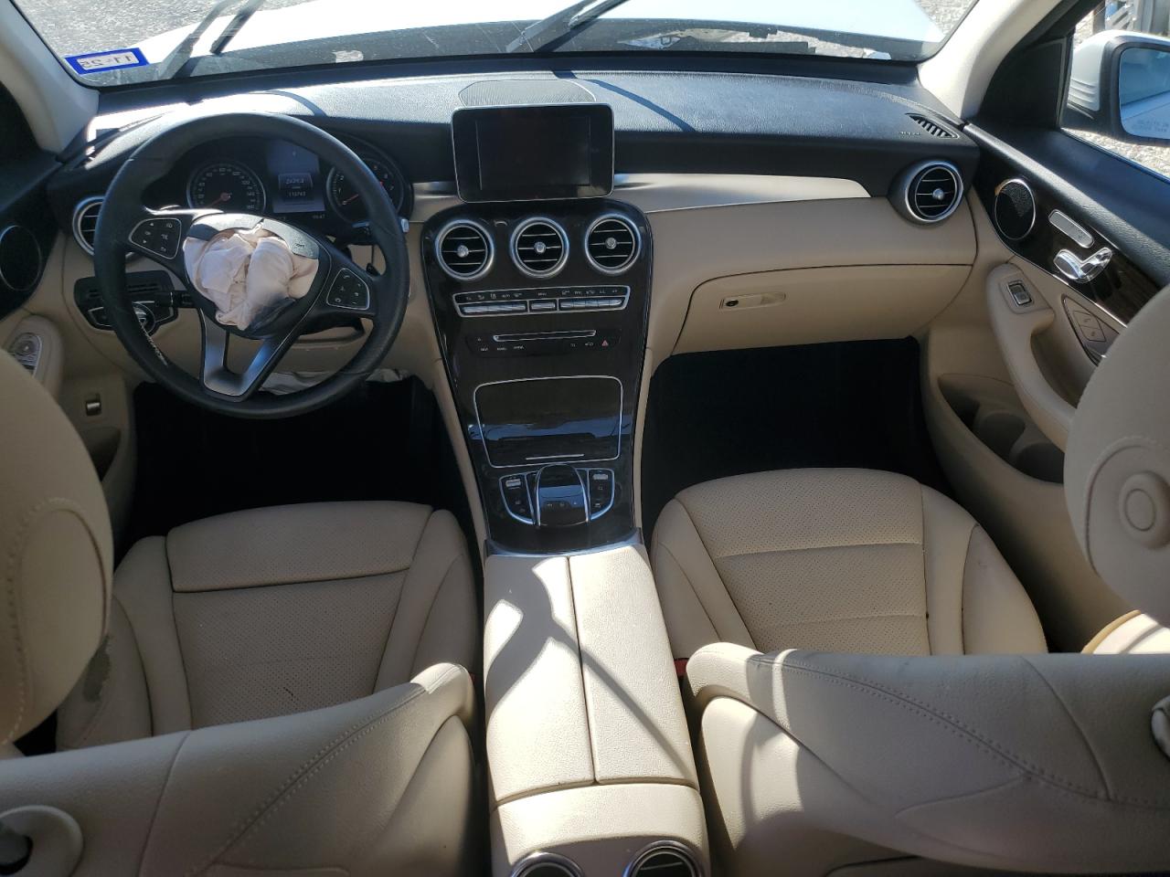 2016 Mercedes-Benz GLC - Image 8