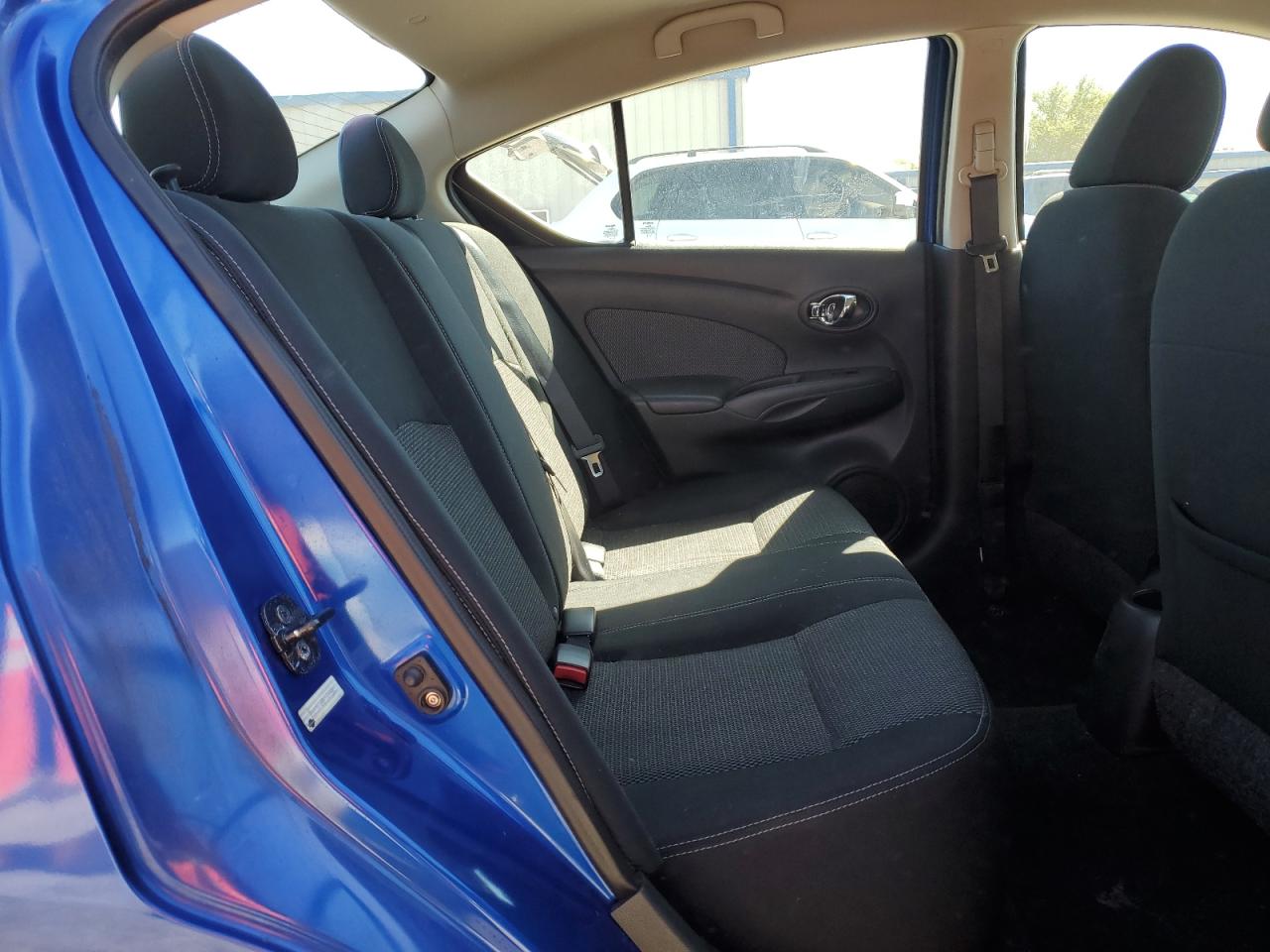 2015 Nissan Versa - Image 10