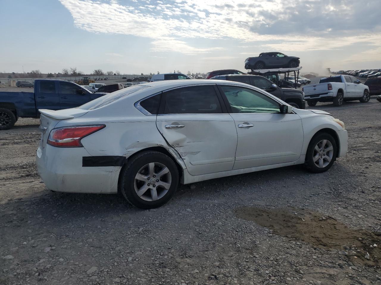 2014 Nissan Altima - Image 3