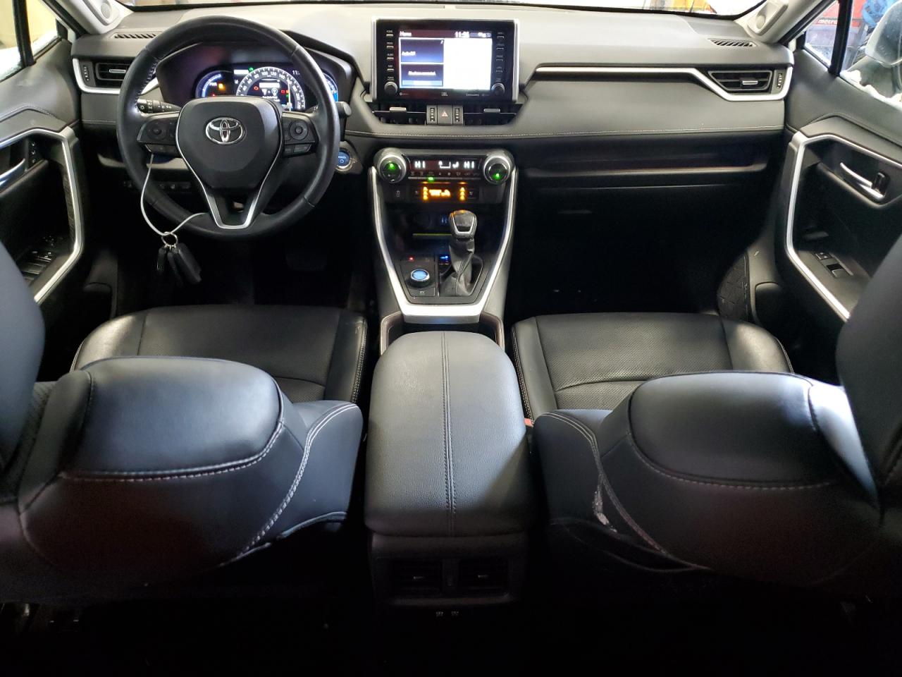 2019 Toyota RAV 4 - Image 8