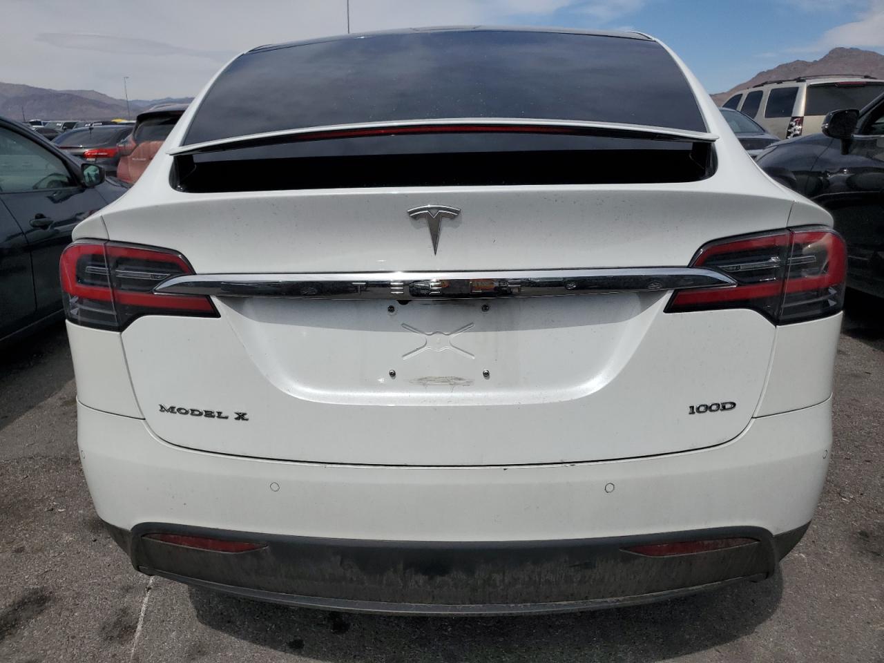 2019 Tesla Model X VIN: 5YJXCBE22KF151261 Lot: 50472495