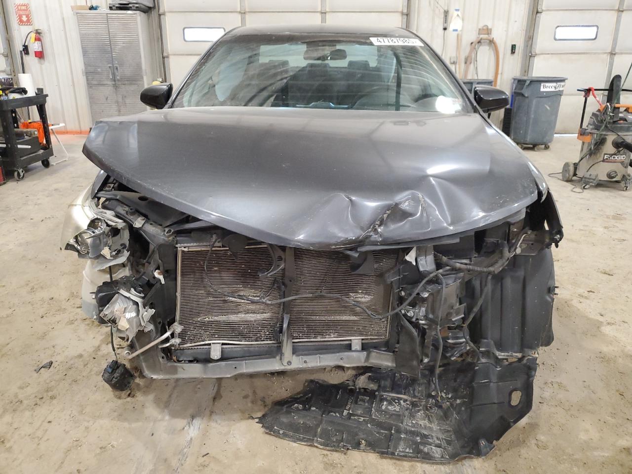 2012 Toyota Camry - Image 5