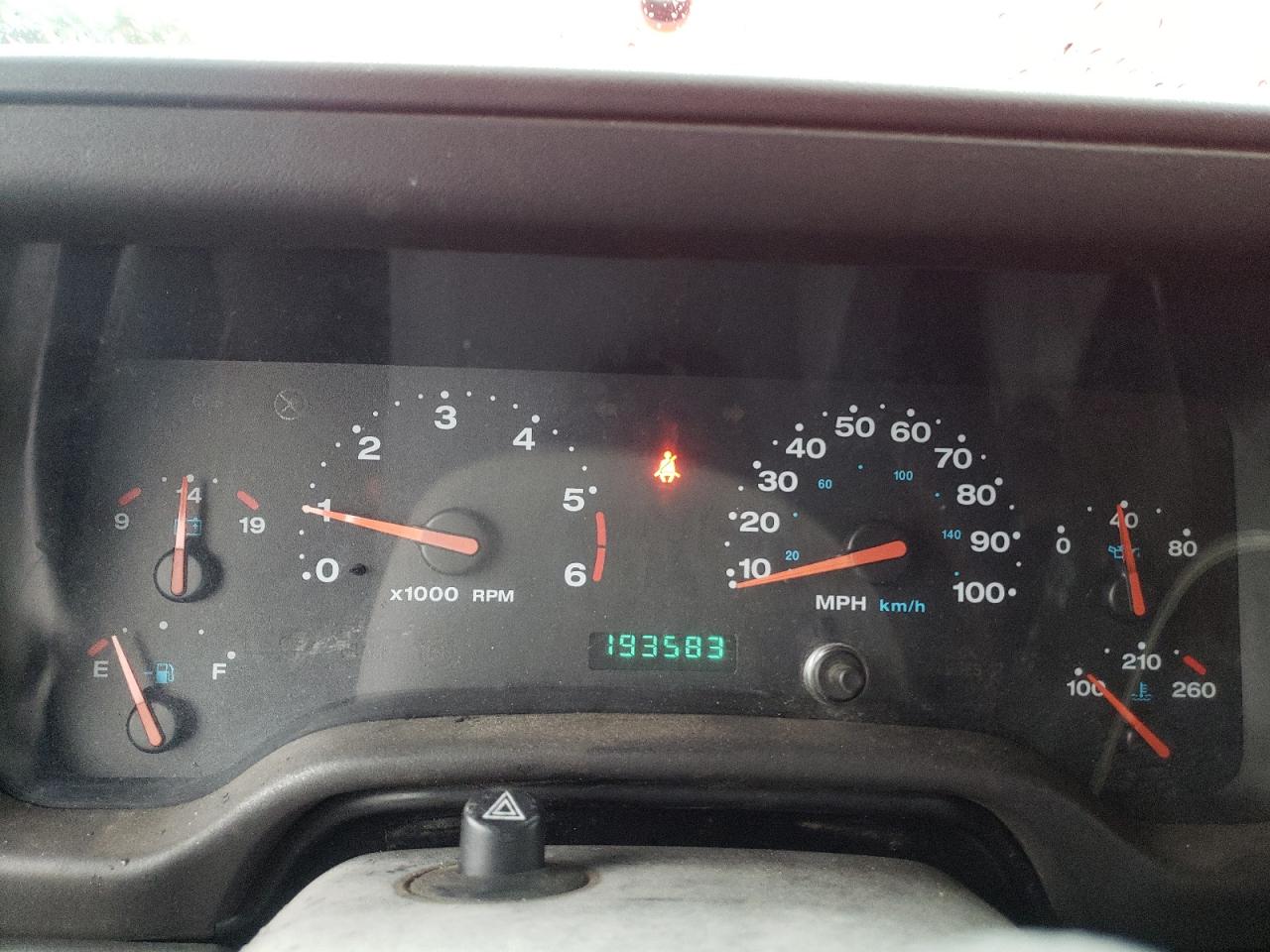 2002 Jeep Wrangler - Image 9