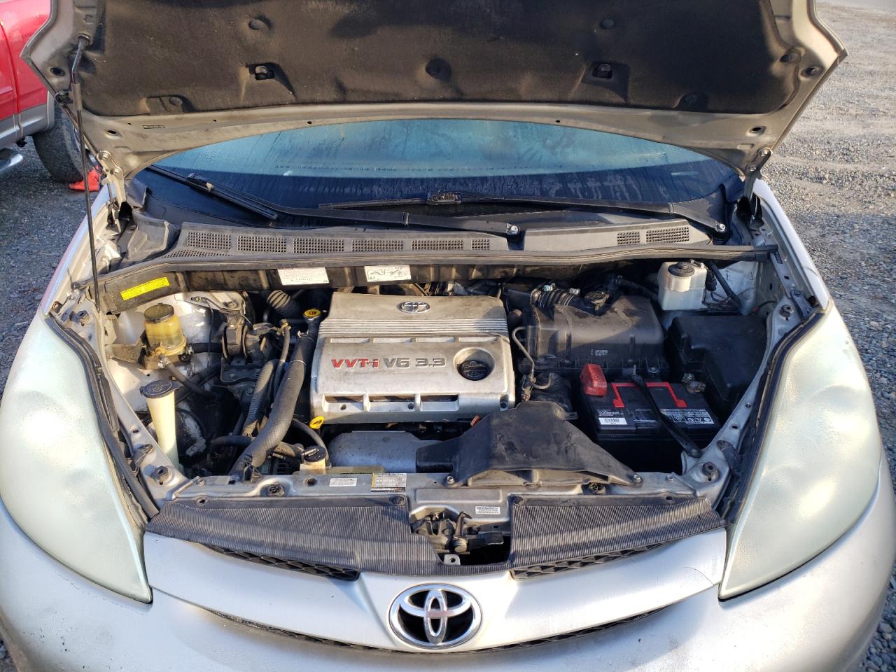 2006 Toyota Sienna - Image 12