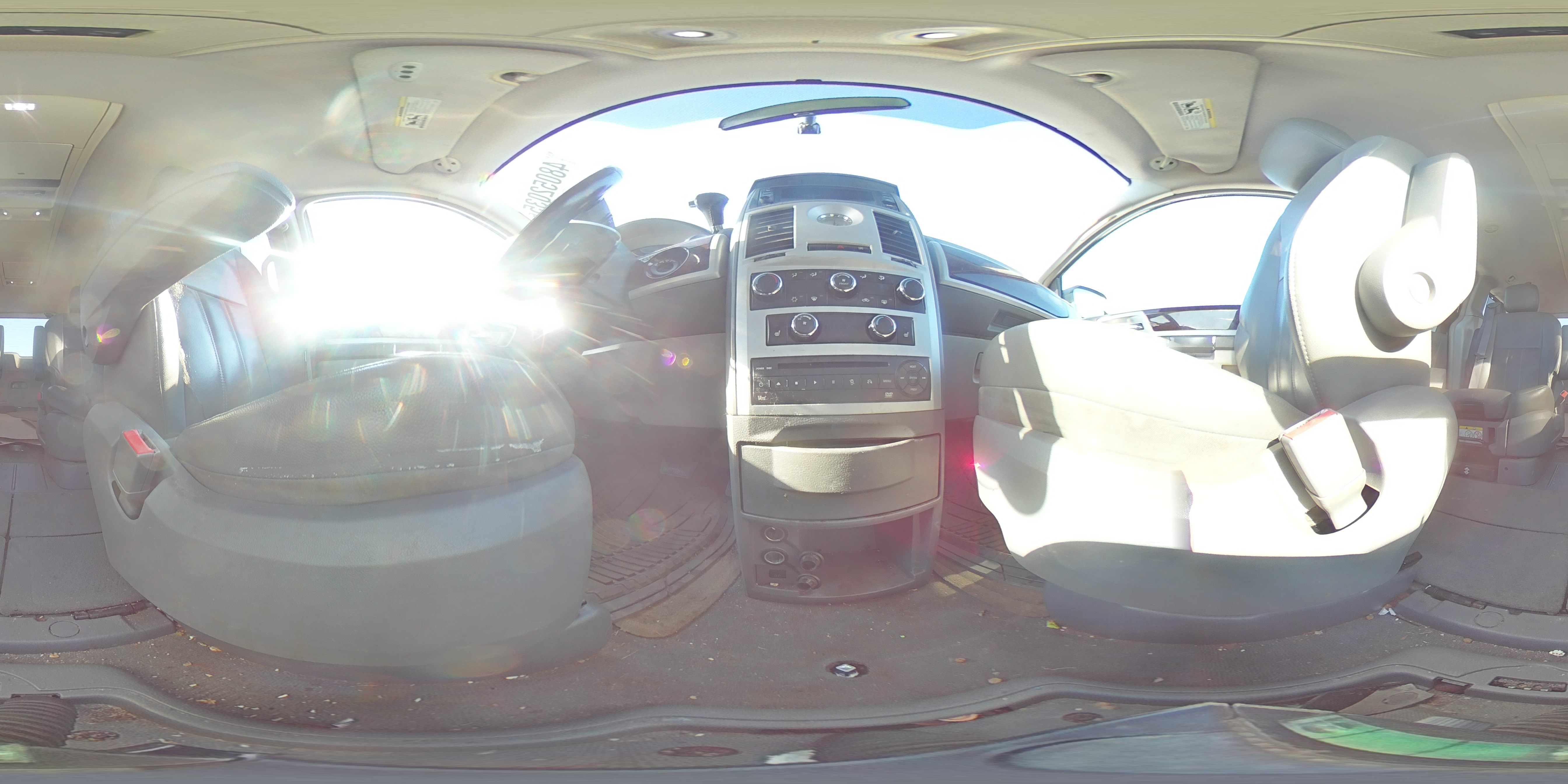 2010 Chrysler Town & Country - Image 14