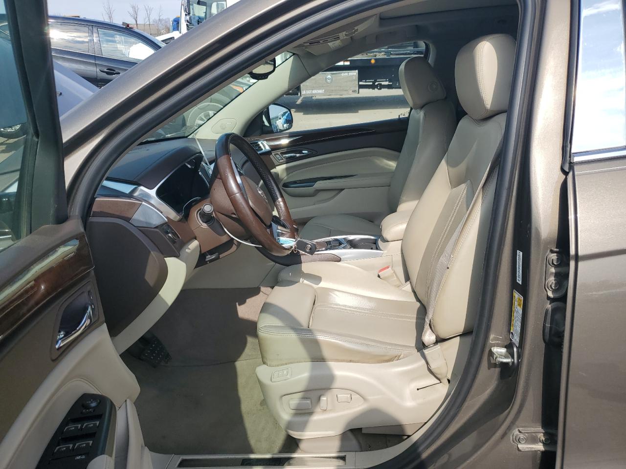 2015 Cadillac SRX - Image 7