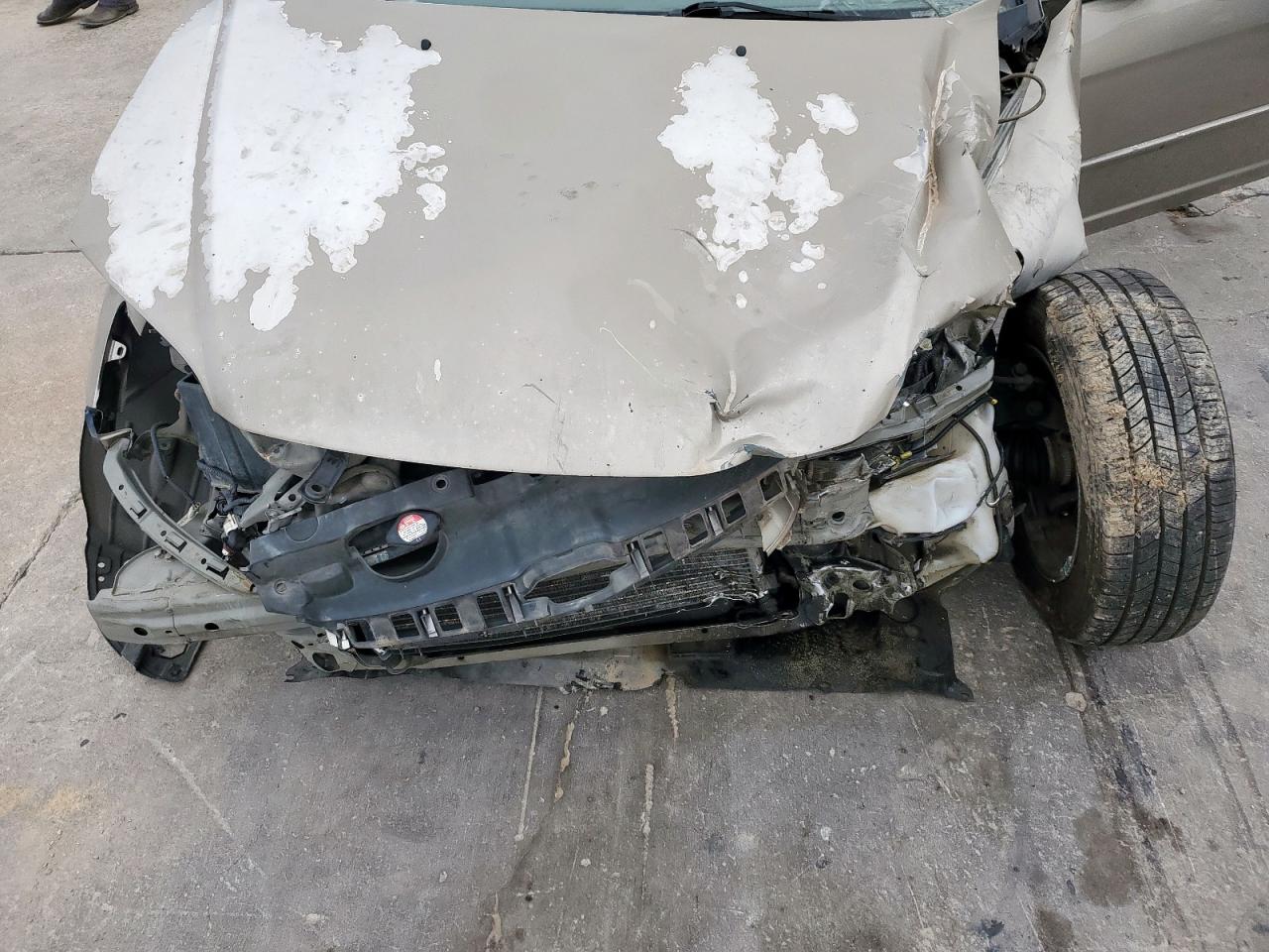 2004 Honda Civic - Image 12