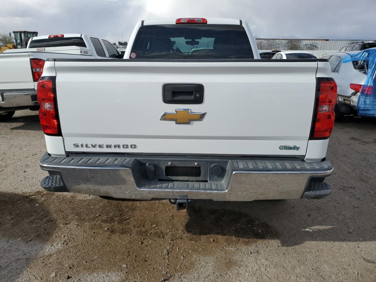 2015 Chevrolet Silverado - Image 6