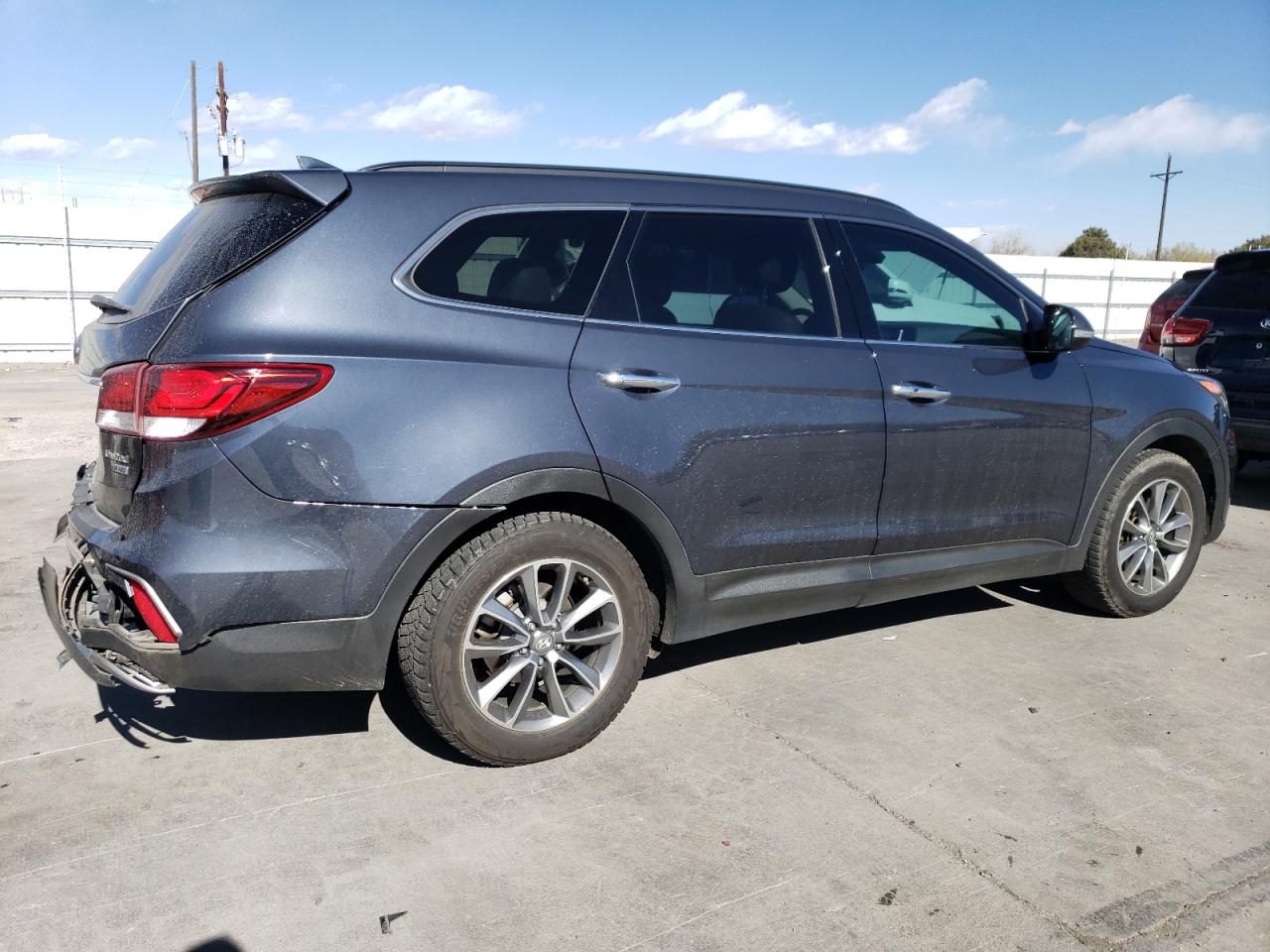 2017 Hyundai Santa Fe - Image 3