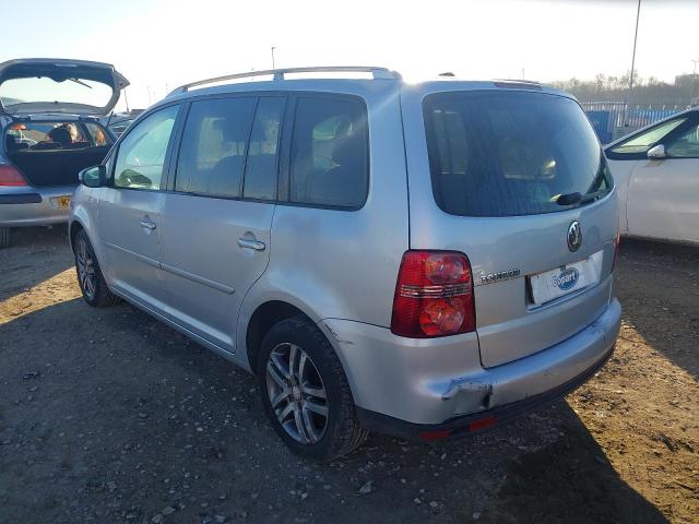 2009 VOLKSWAGEN TOURAN SE