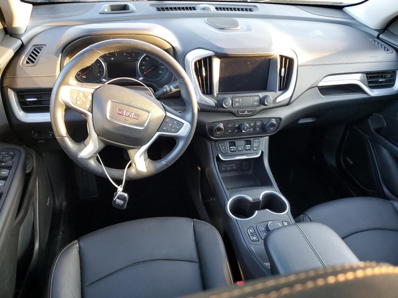2021 GMC Terrain - Image 8