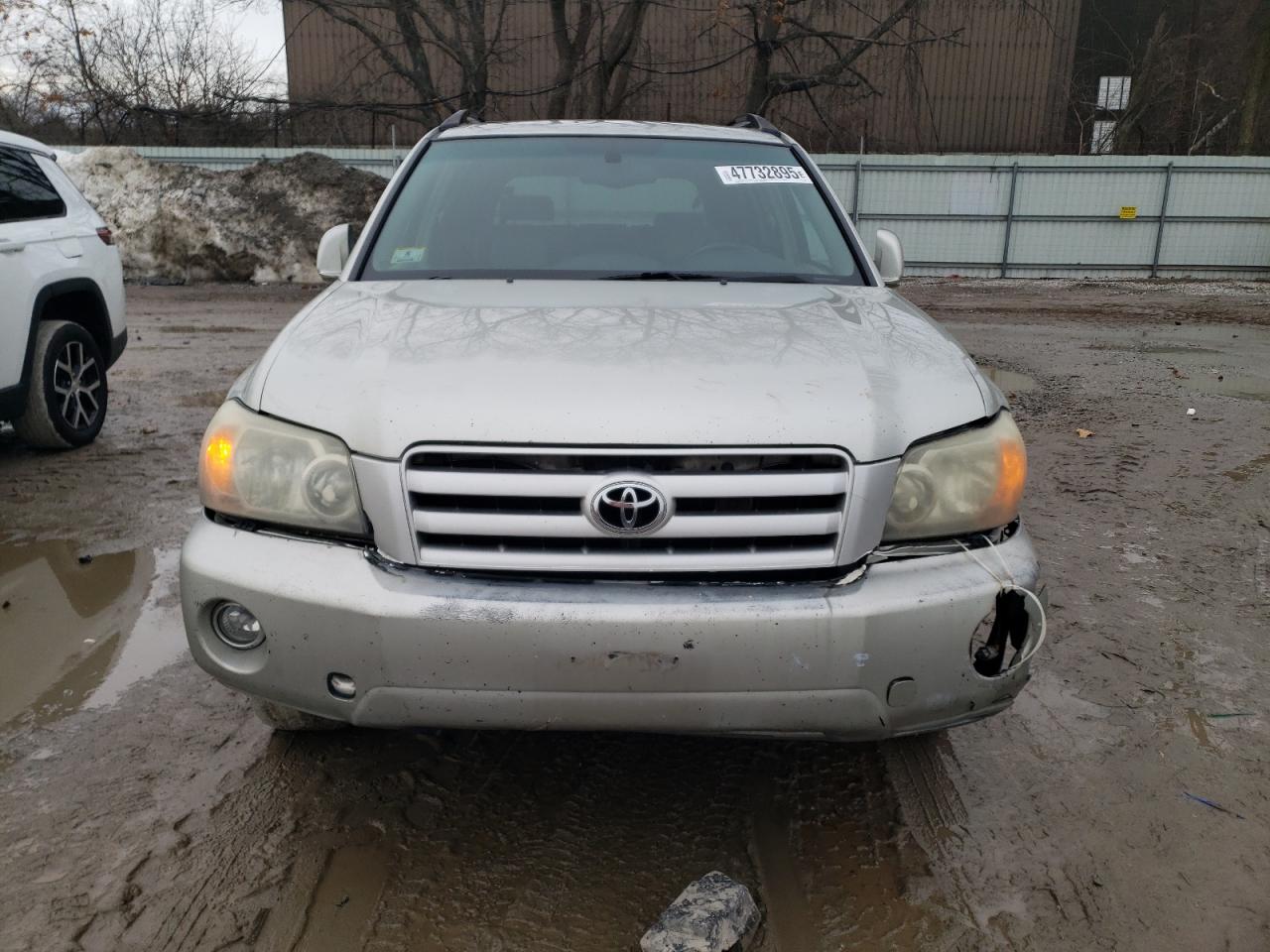 2004 Toyota Highlander - Image 5