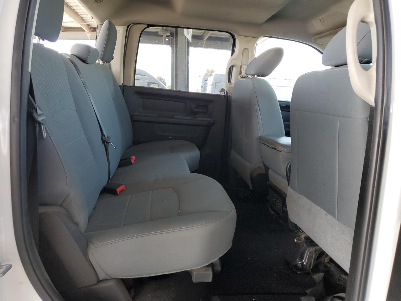2018 RAM 1500 - Image 11