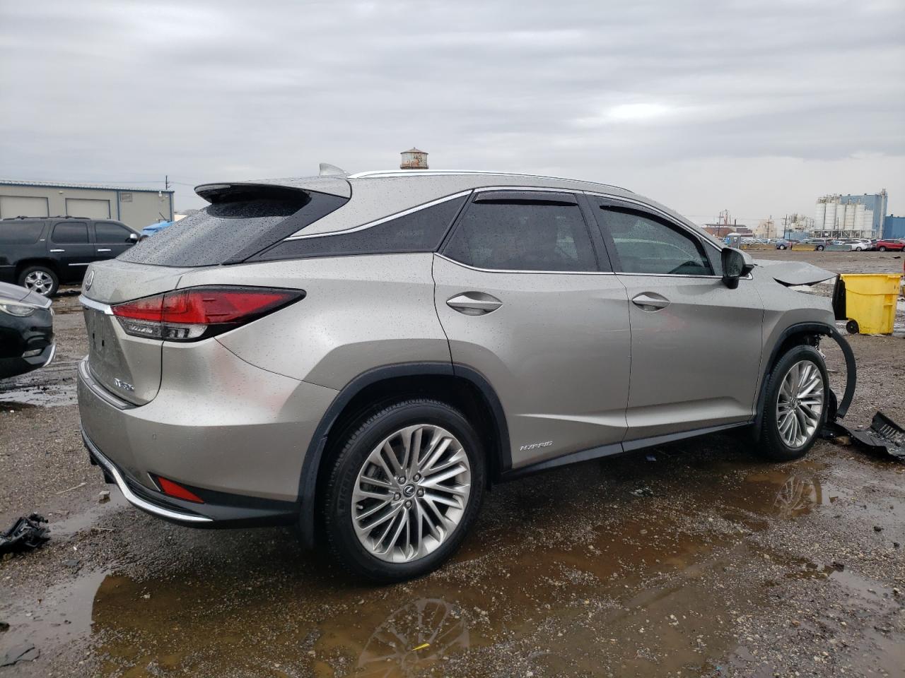 2020 Lexus RX - Image 3