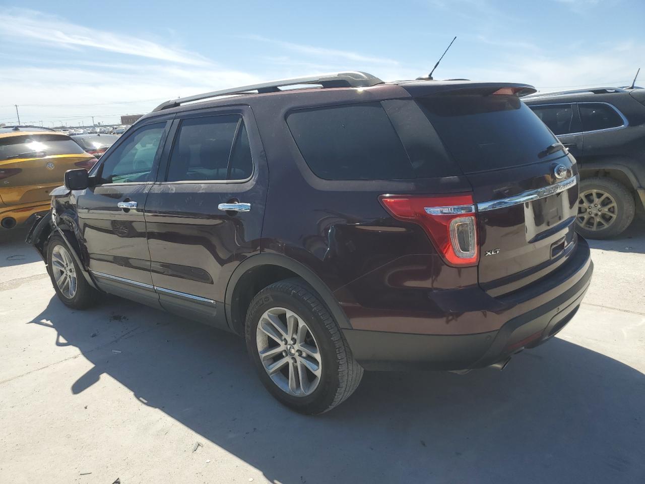 2011 Ford Explorer - Image 2
