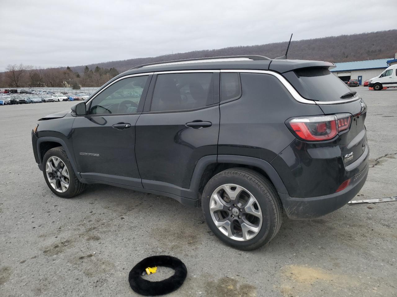2018 Jeep Compass - Image 2
