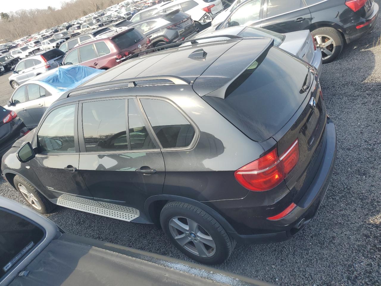 2011 BMW X5 - Image 2