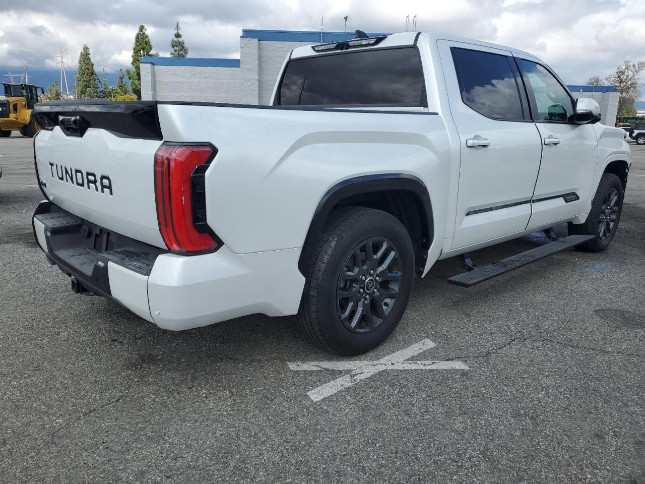 2022 Toyota Tundra - Image 3