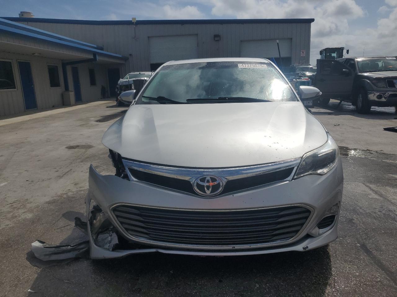 2013 Toyota Avalon - Image 5