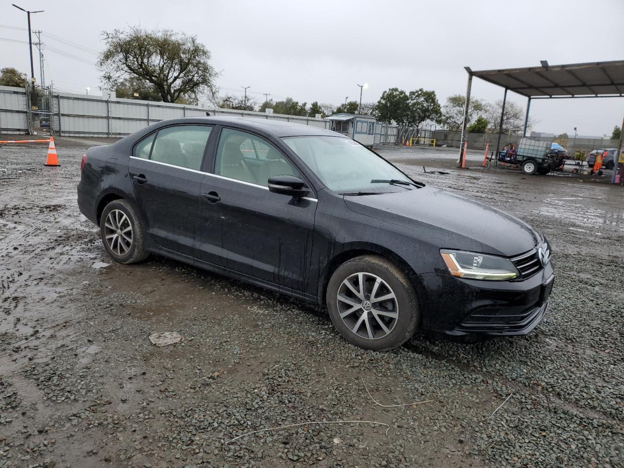 2017 Volkswagen Jetta - Image 4