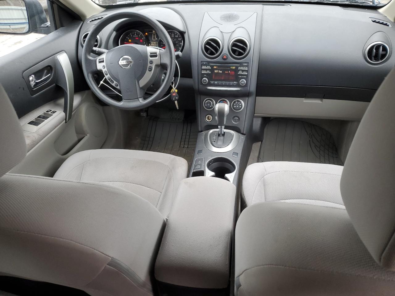 2015 Nissan Rogue - Image 8