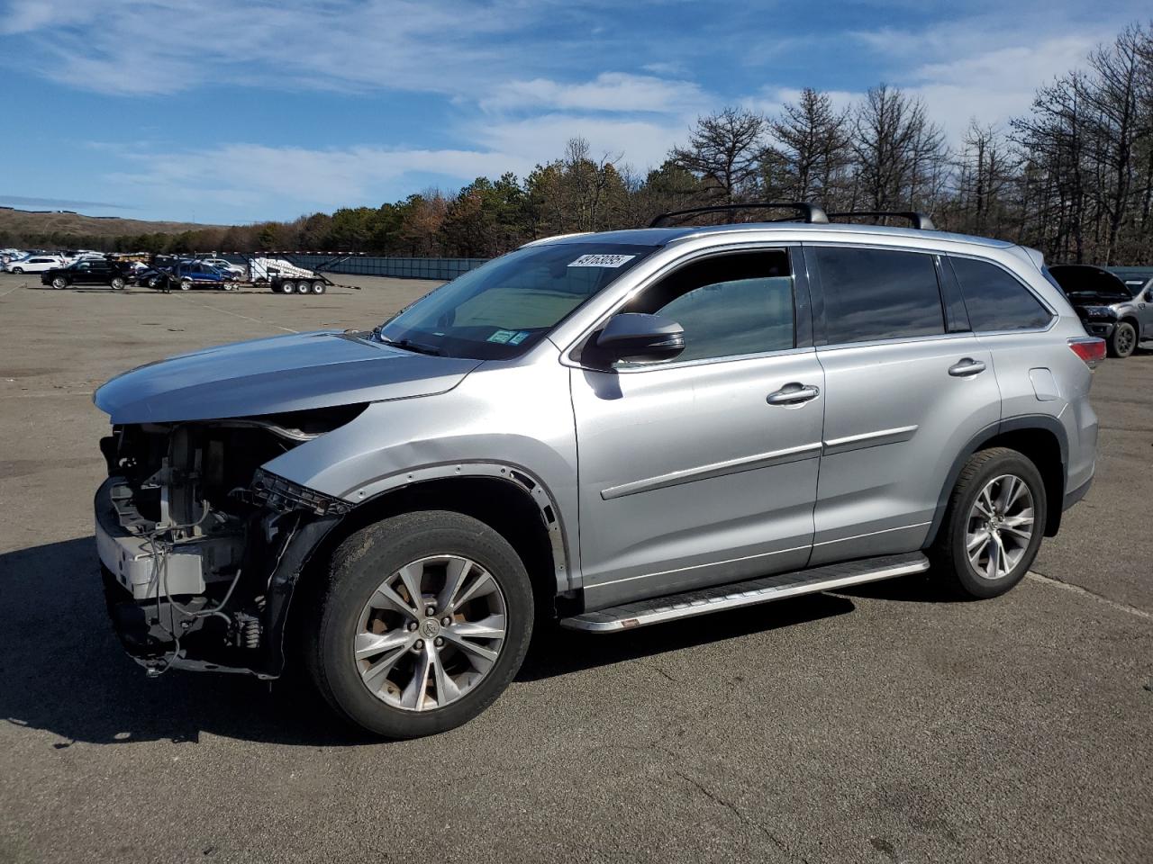 2015 Toyota Highlander - Image 1