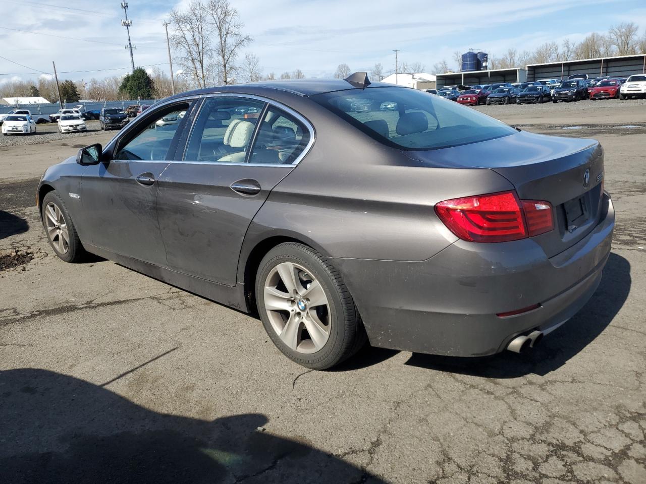 2012 BMW 5er - Image 2