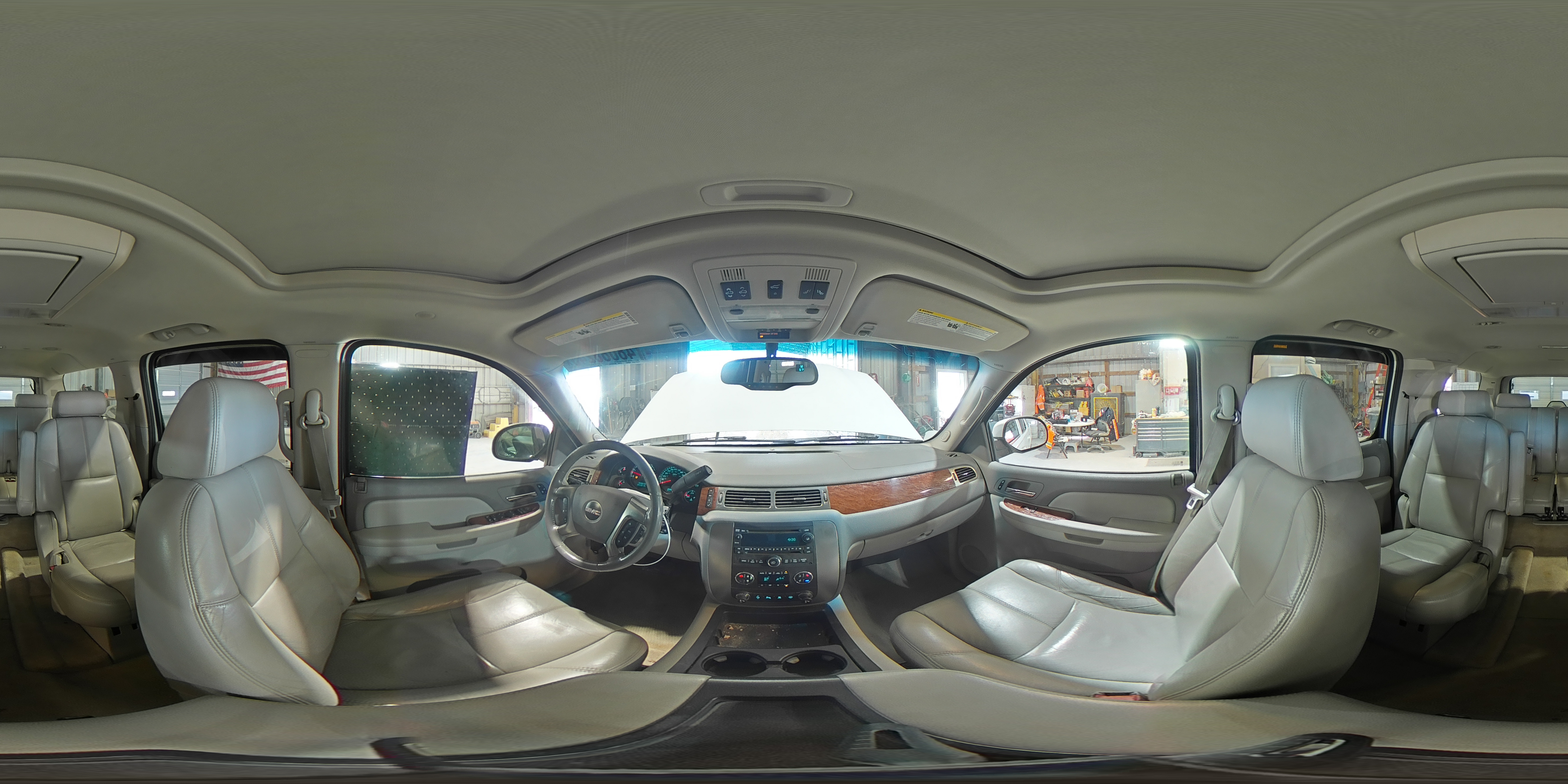 2007 GMC Yukon - Image 14