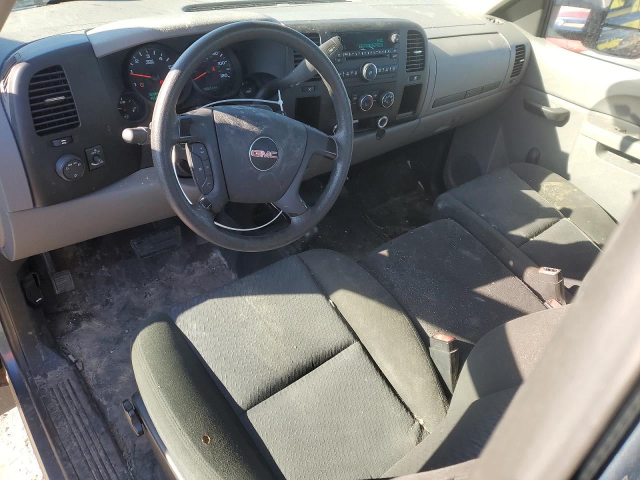 2011 GMC Sierra - Image 8
