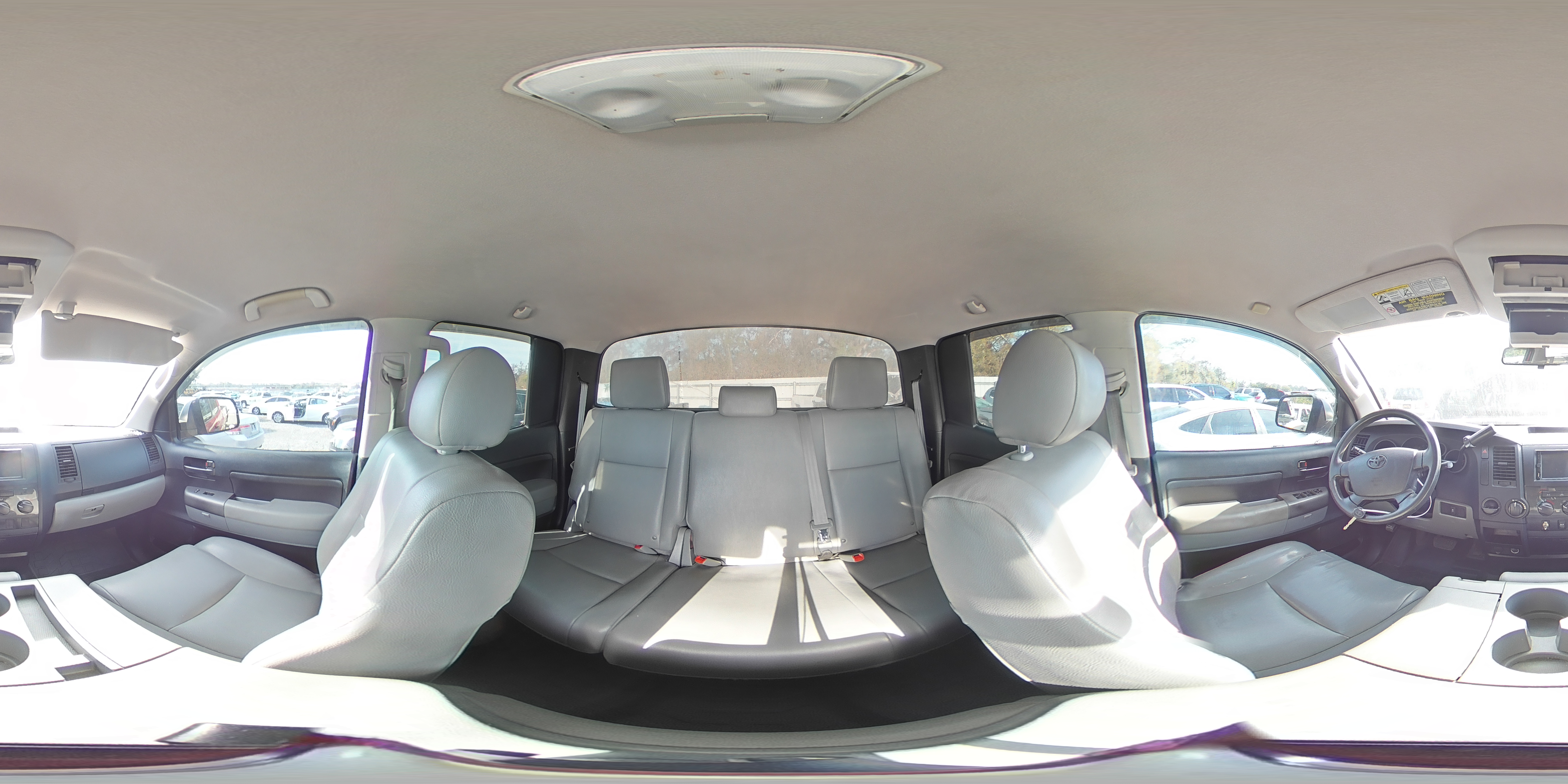 2011 Toyota Tundra - Image 12
