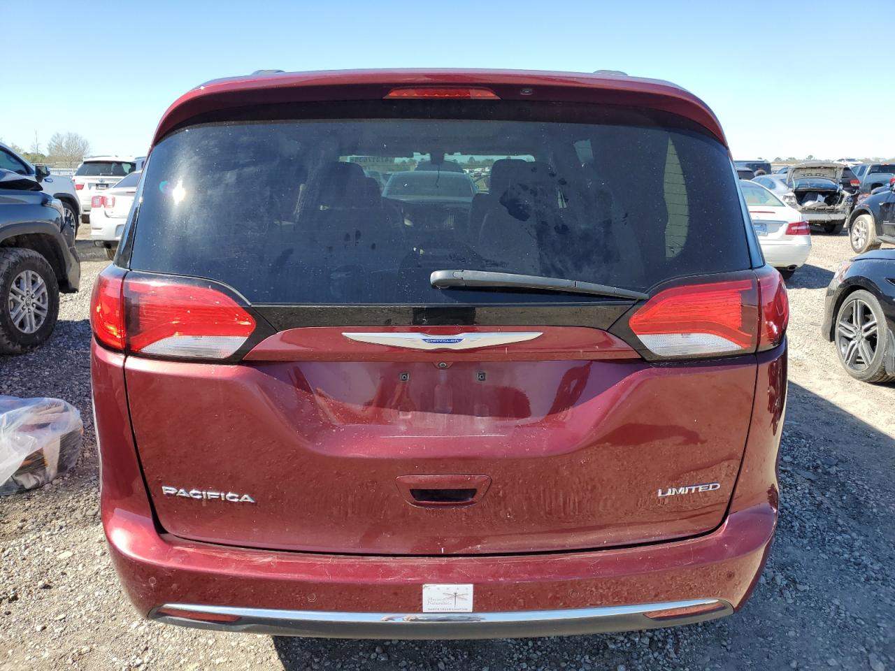 2018 Chrysler Pacifica - Image 6