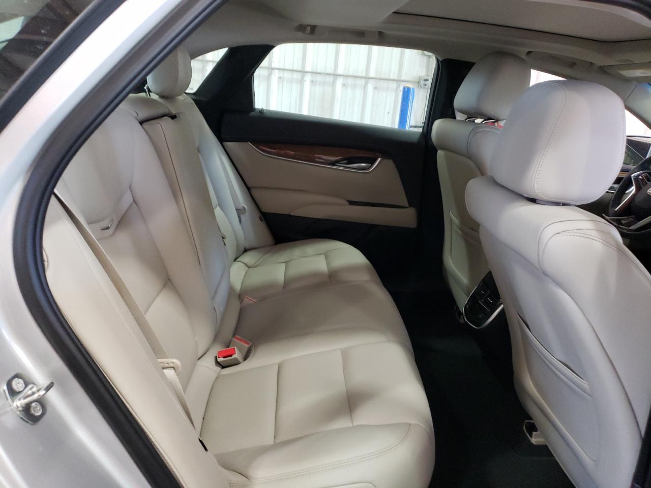 2018 Cadillac XTS - Image 10