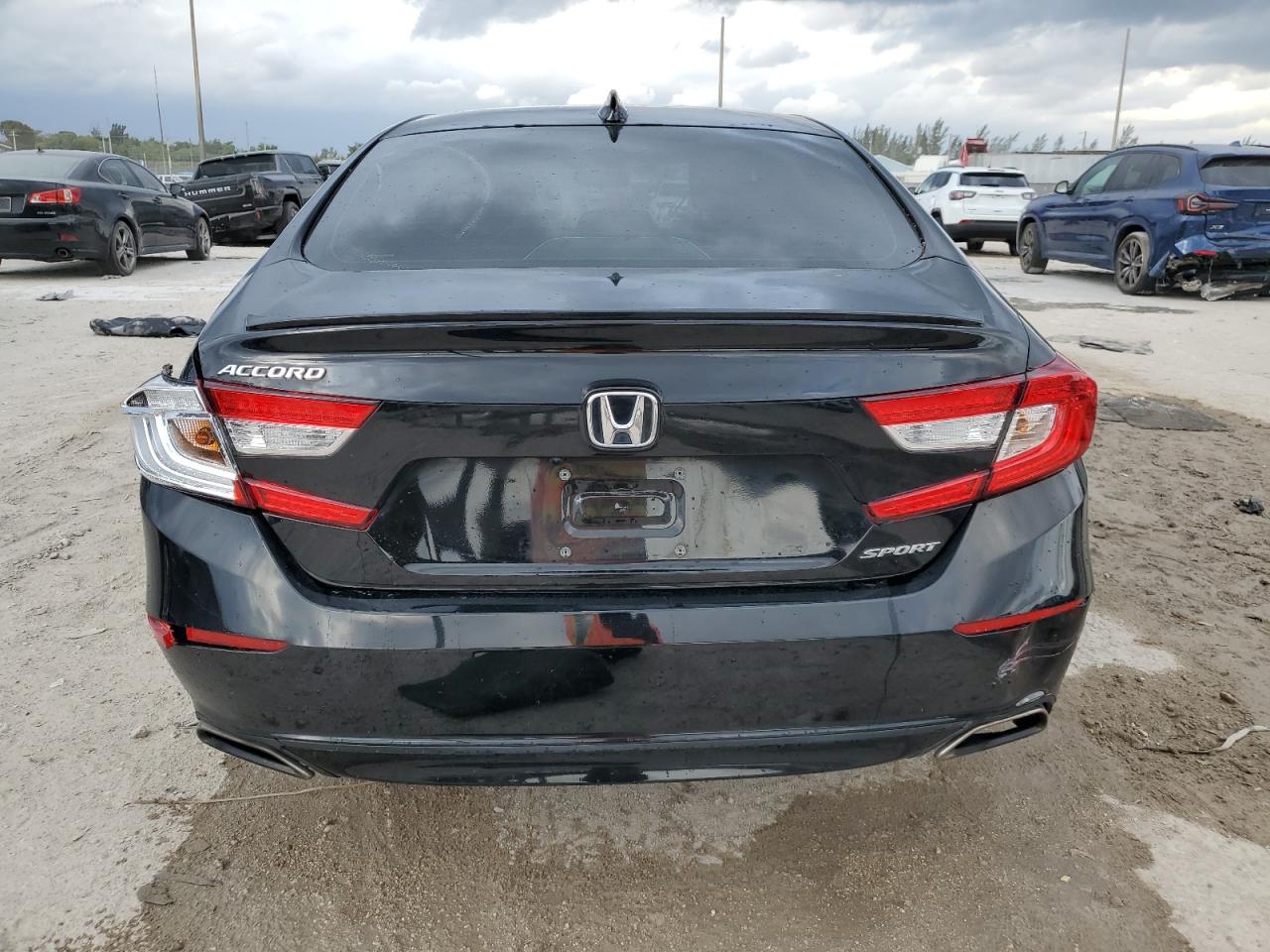 2022 Honda Accord - Image 6