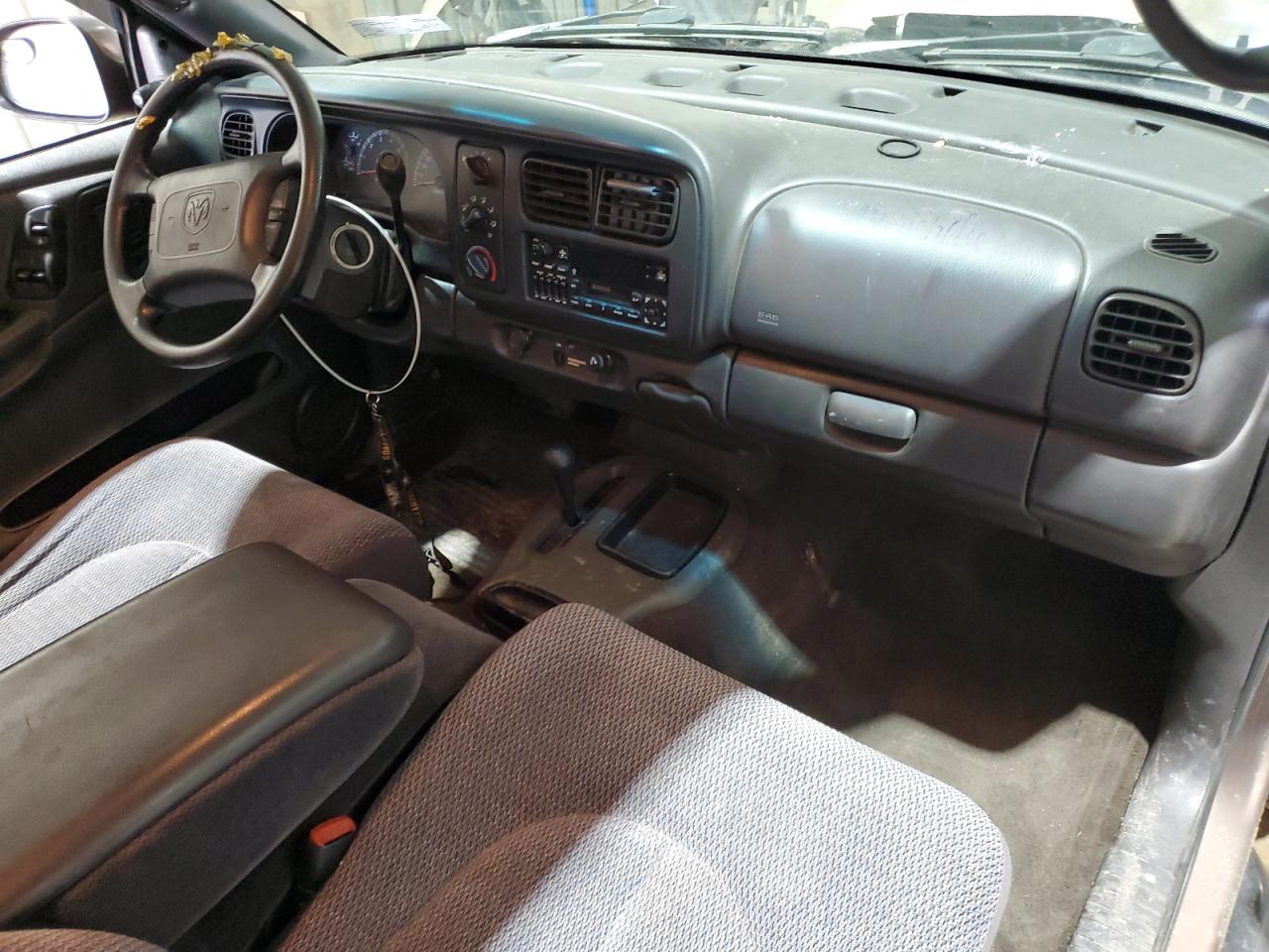 2000 Dodge Dakota - Image 8