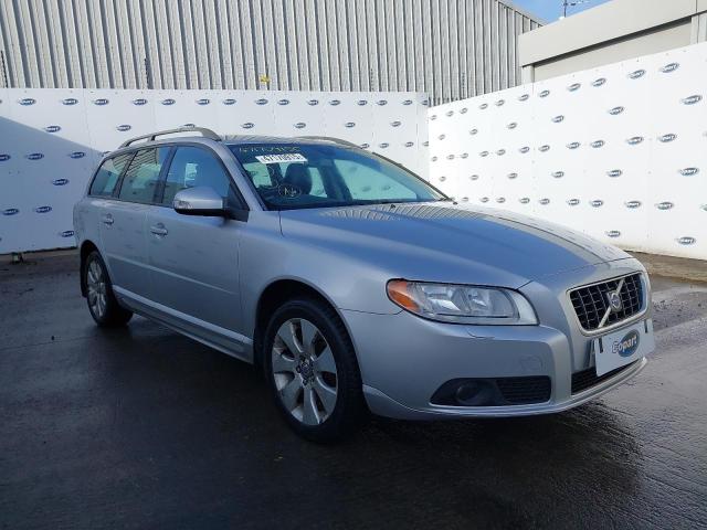 2008 VOLVO V70 SE D A