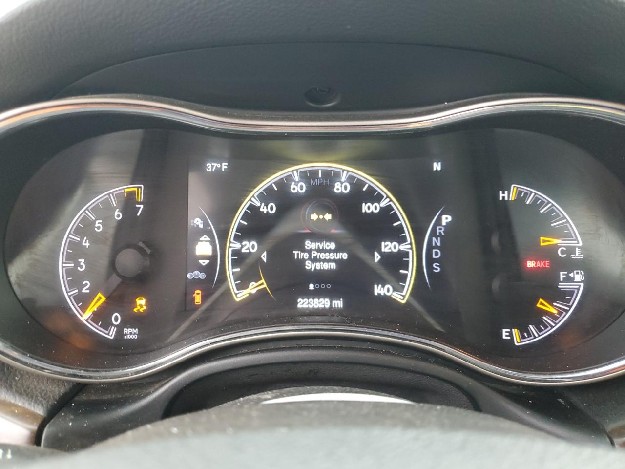 2015 Jeep Grand Cherokee - Image 9