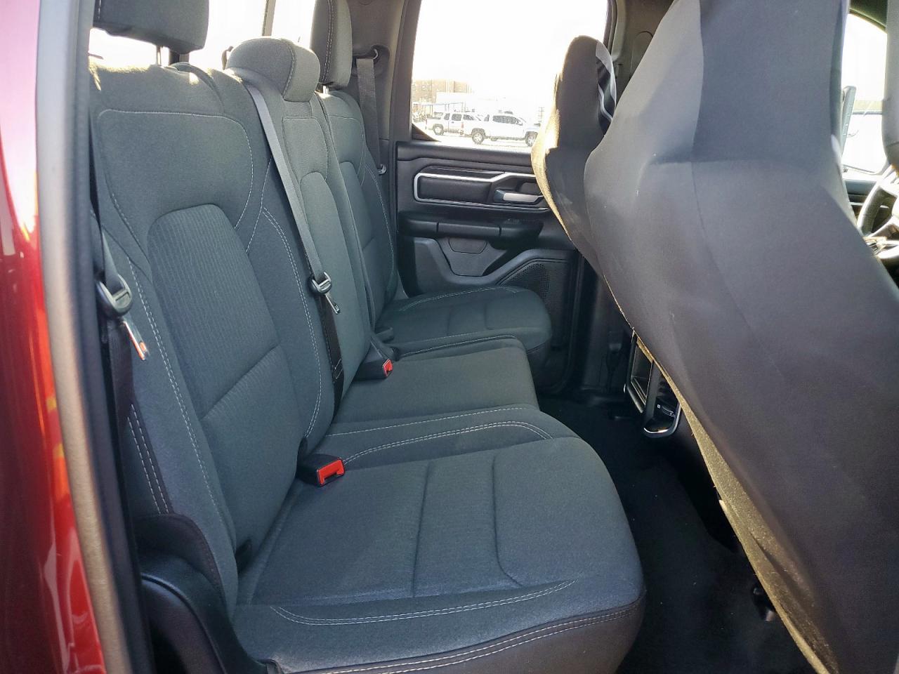 2022 RAM 1500 - Image 10