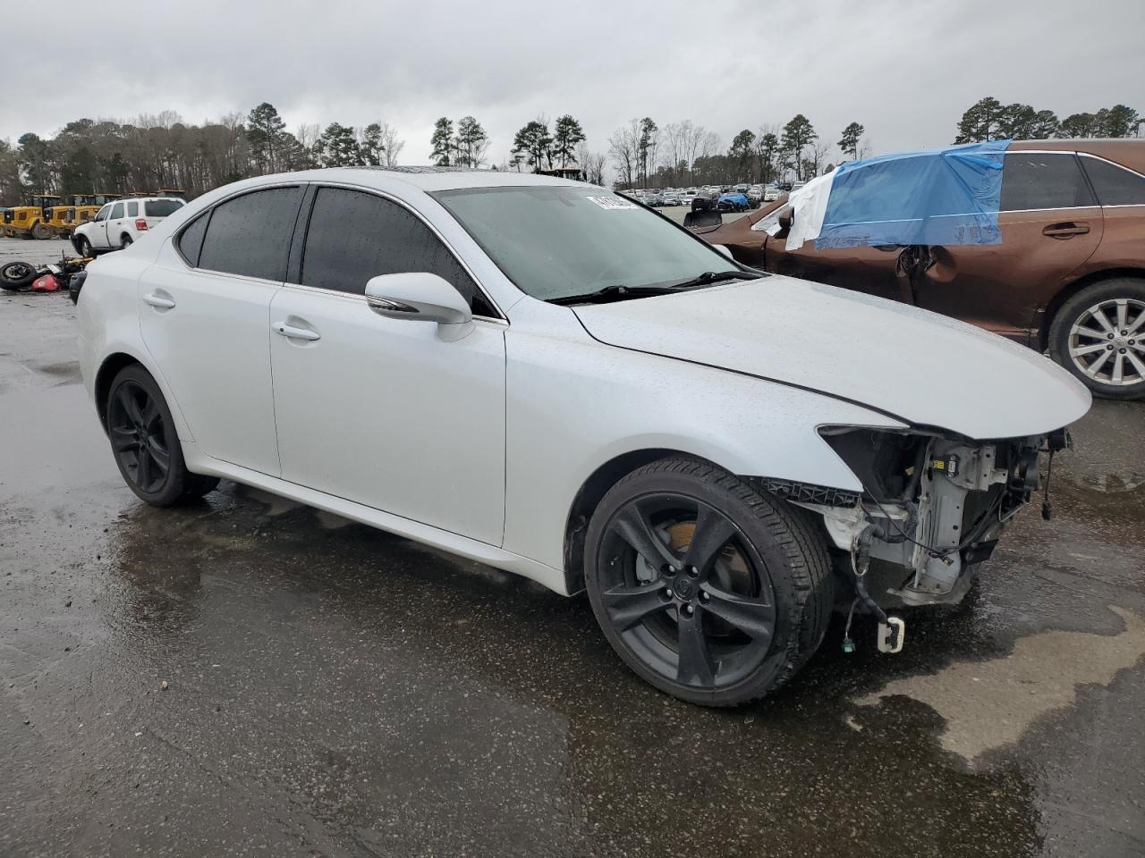 2011 Lexus IS - Image 4