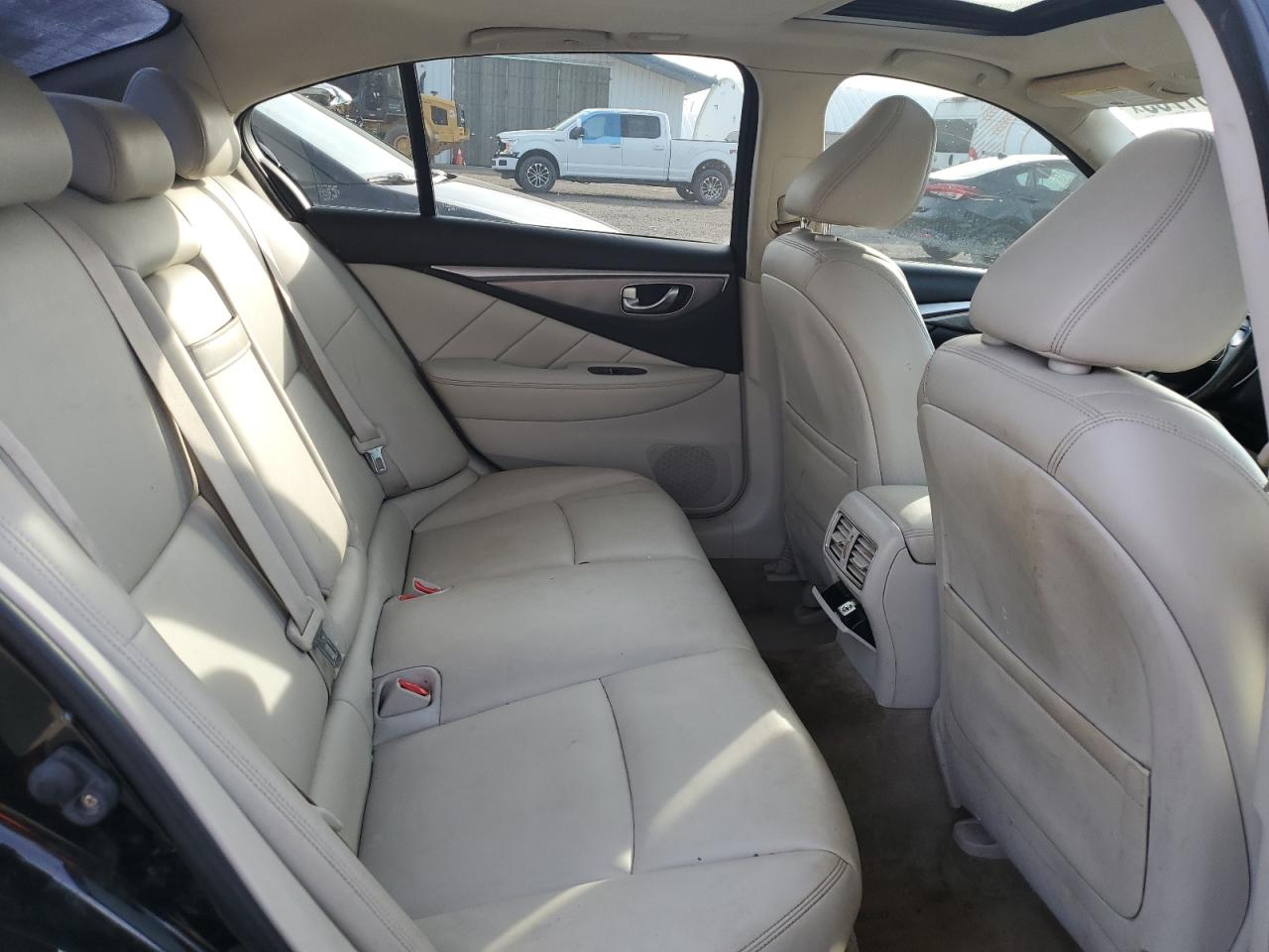 2014 Infiniti Q50 - Image 10