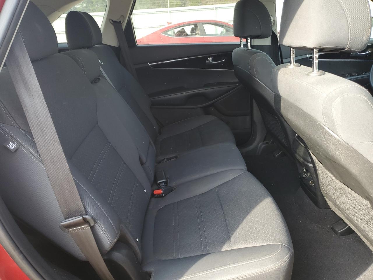 2017 Kia Sorento - Image 11