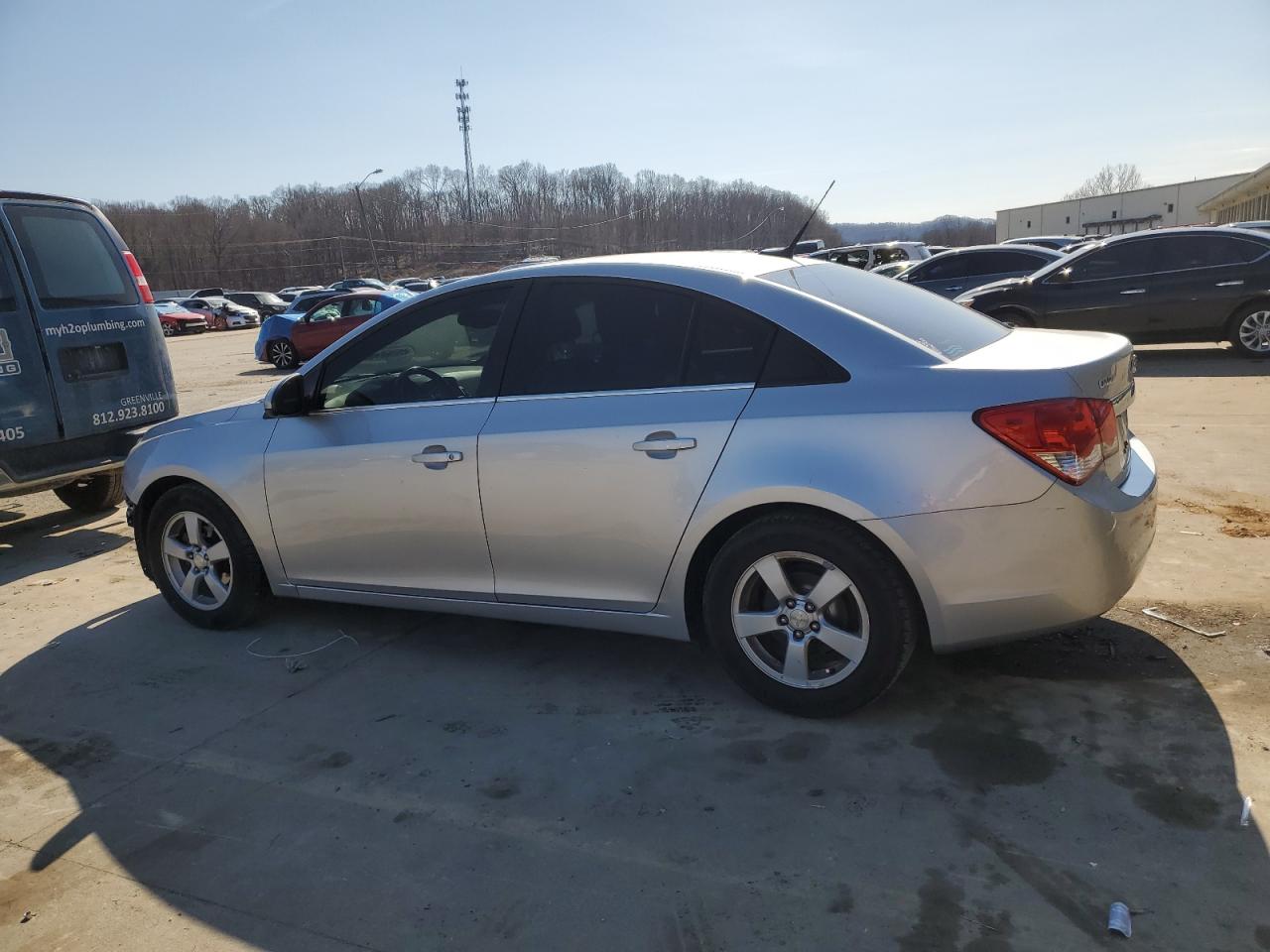 2014 Chevrolet Cruze - Image 2