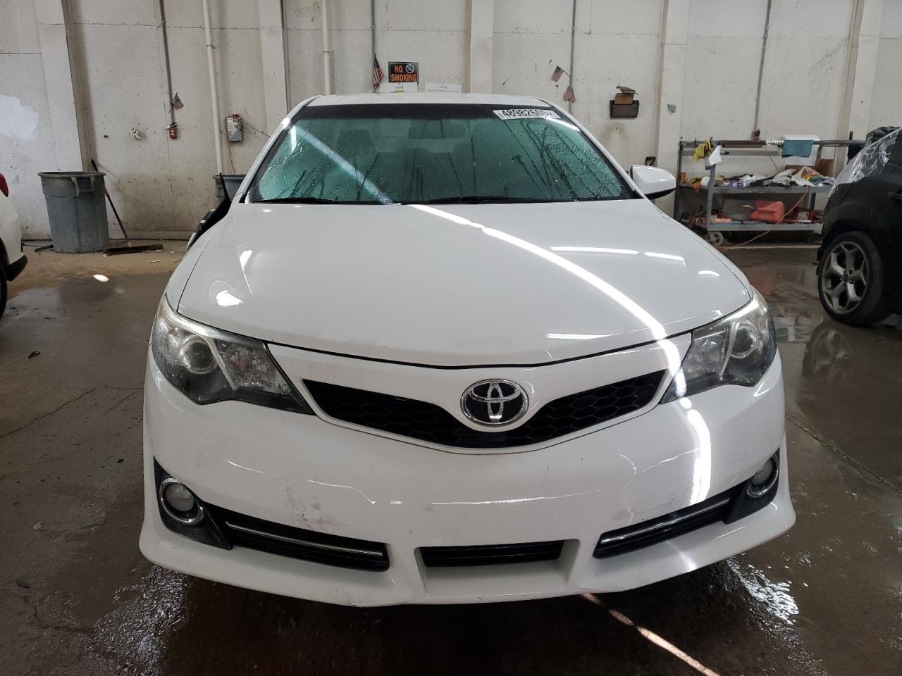 2014 Toyota Camry - Image 5