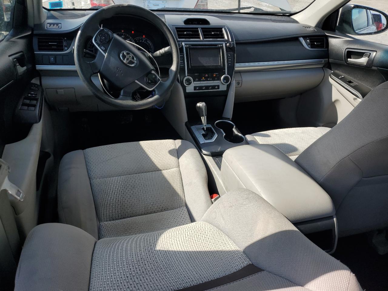 2014 Toyota Camry - Image 8