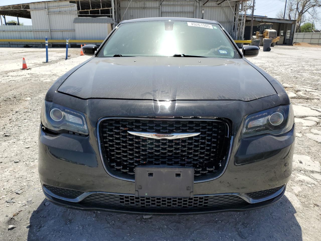 2019 Chrysler 300 - Image 5